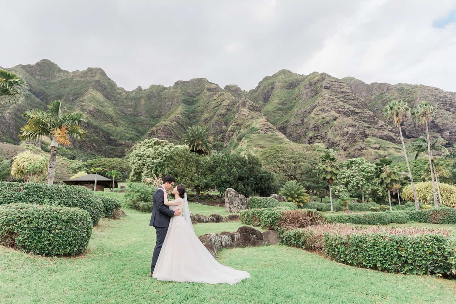 kualoa ranch wedding photographer