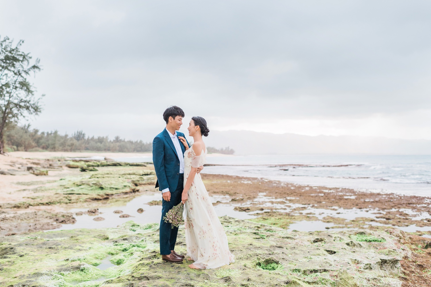 honolulu engagement photographer