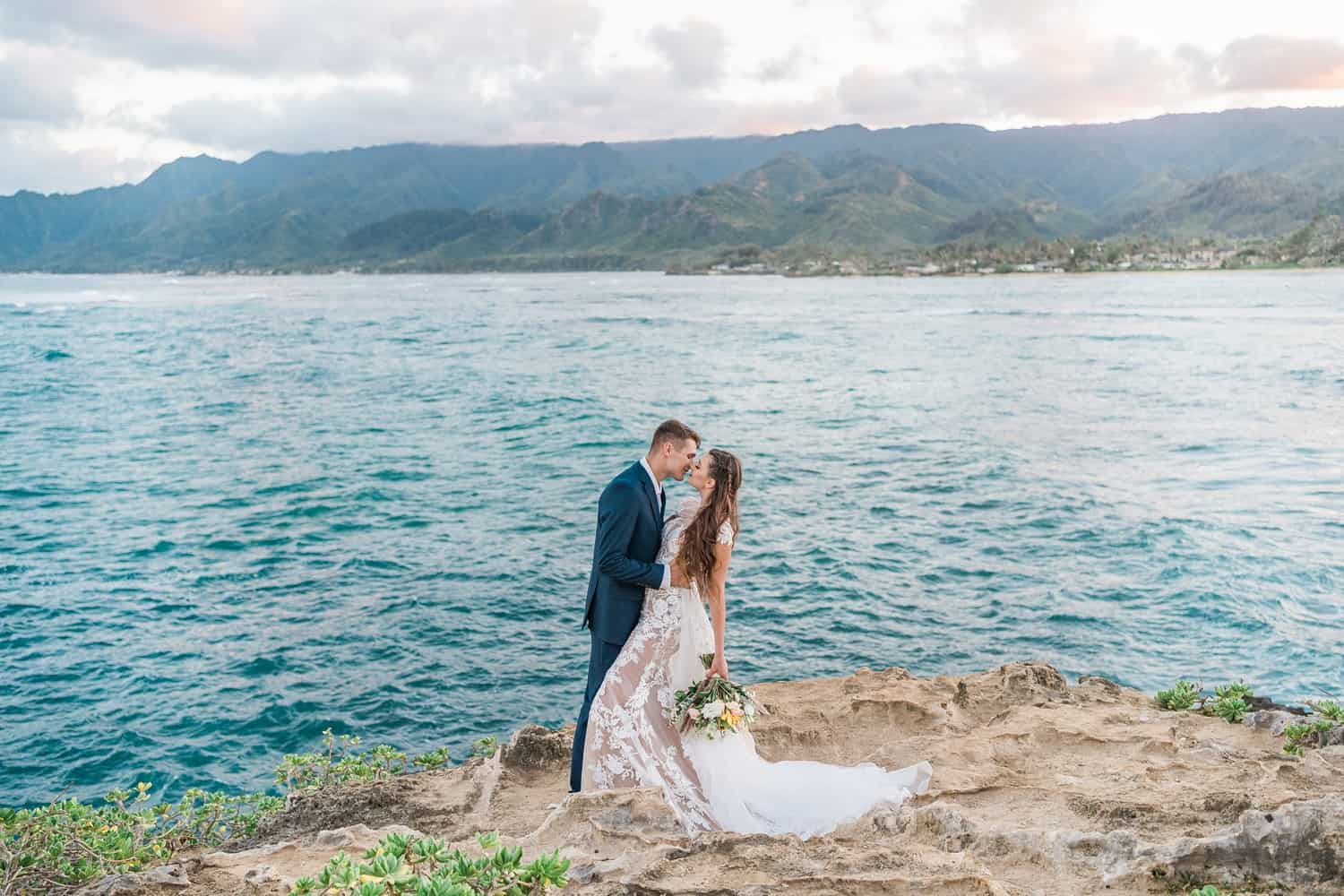 oahu adventure elopement photographer laie