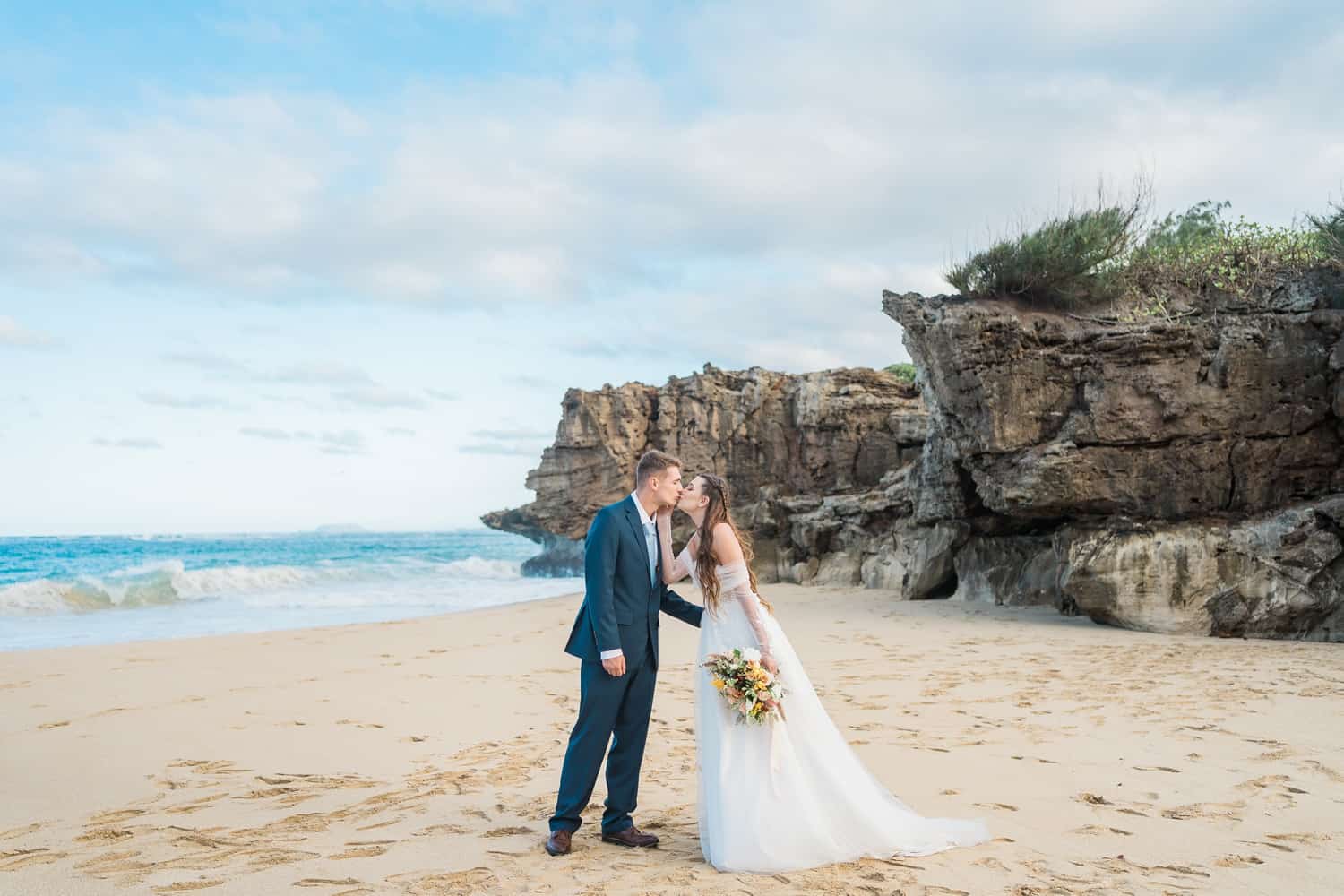 adventure elopement hawaii laie beach park