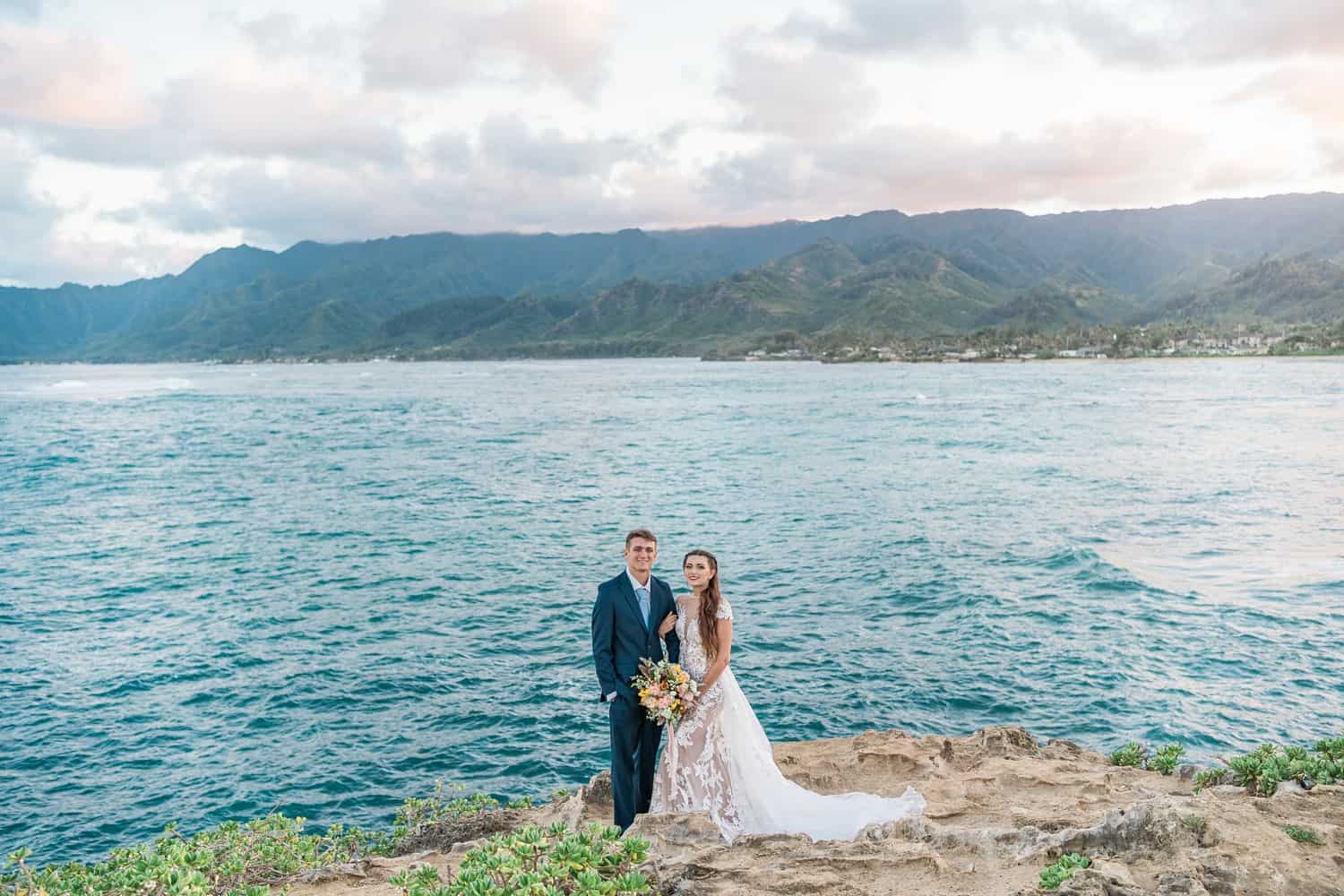 adventure wedding in hawaii oahu photographer